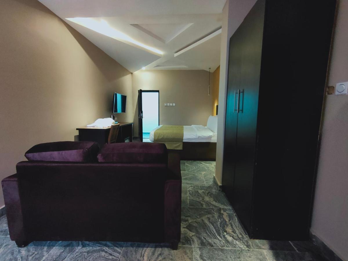 Residency Hotel Lagos Airport Buitenkant foto