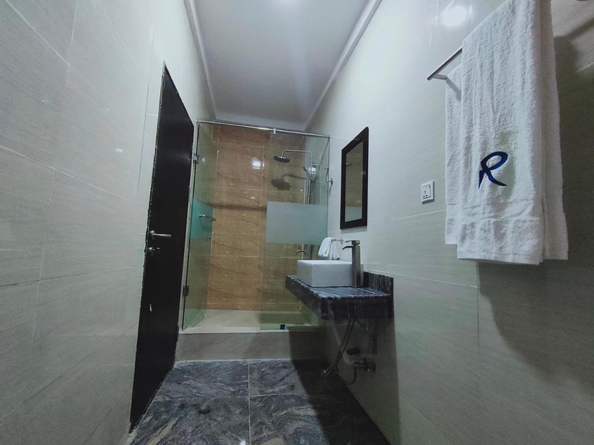 Residency Hotel Lagos Airport Buitenkant foto