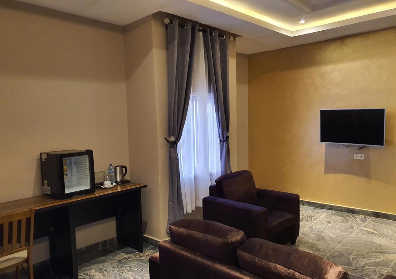 Residency Hotel Lagos Airport Buitenkant foto