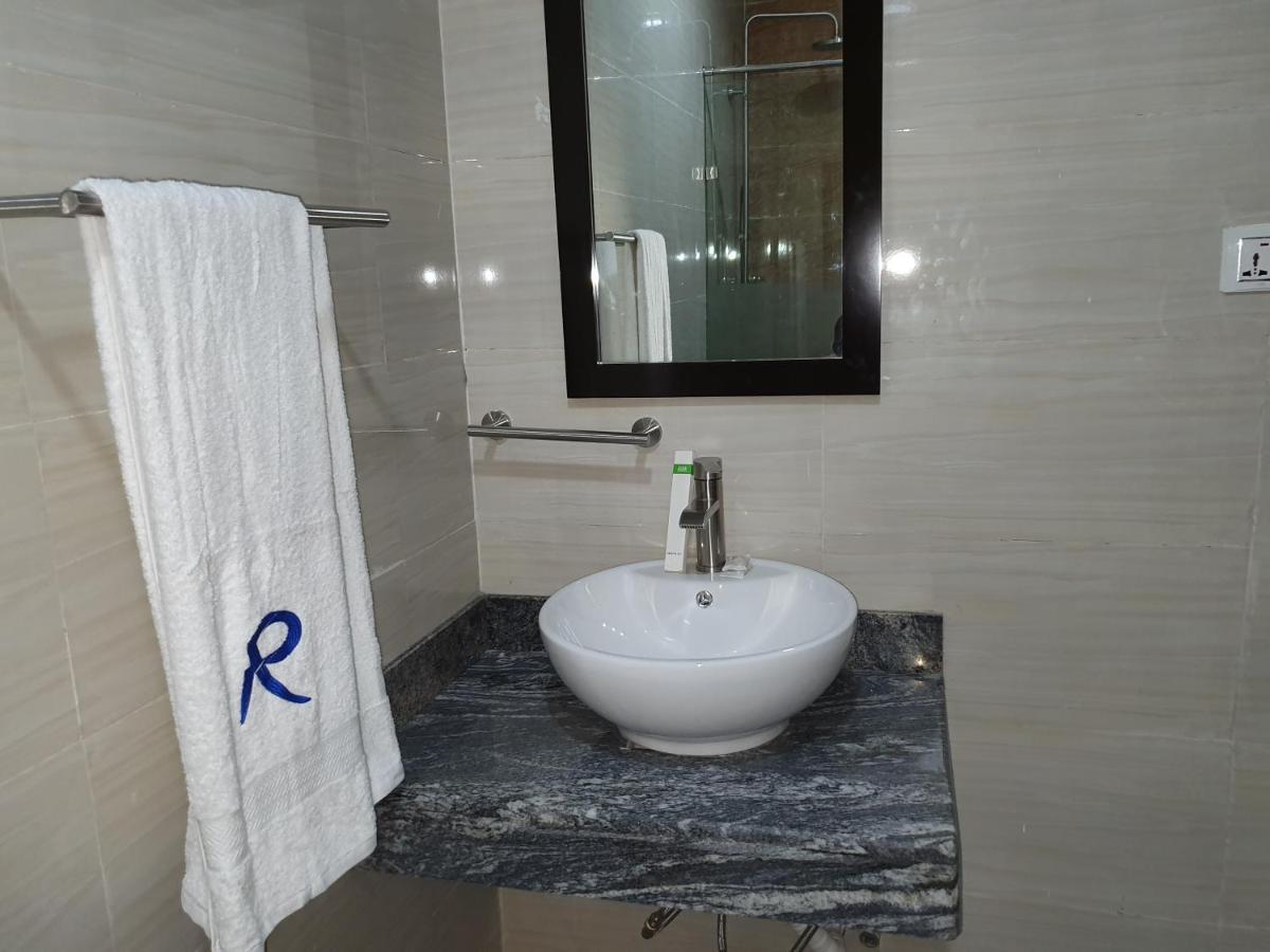 Residency Hotel Lagos Airport Buitenkant foto